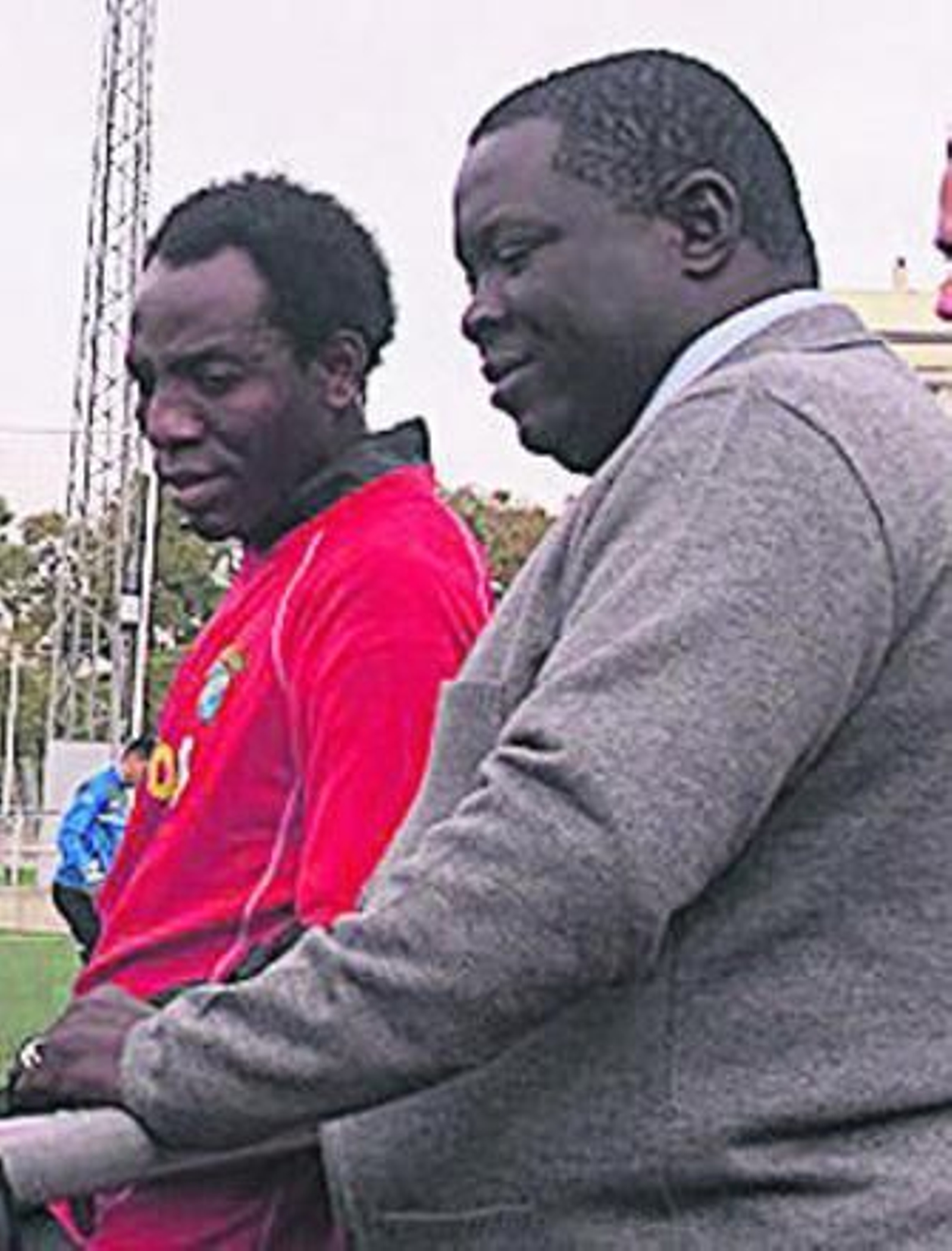 Papi, representante.