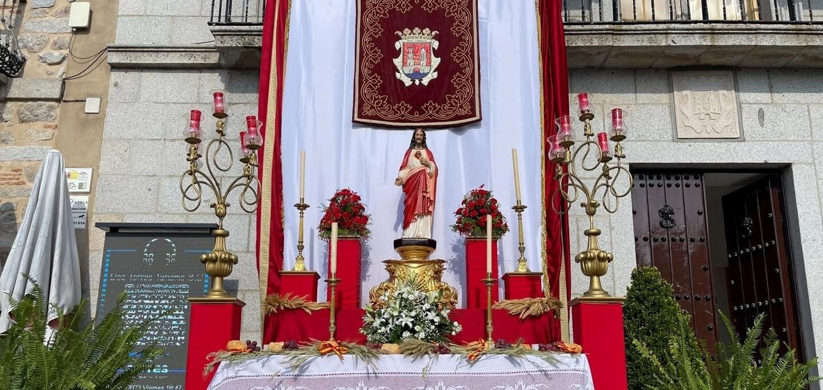 Una ruta en fotografías por los altares del Corazón de Jesús en Dos Torres Una ruta en fotografías por los altares del Corazón de Jesús en Dos Torres