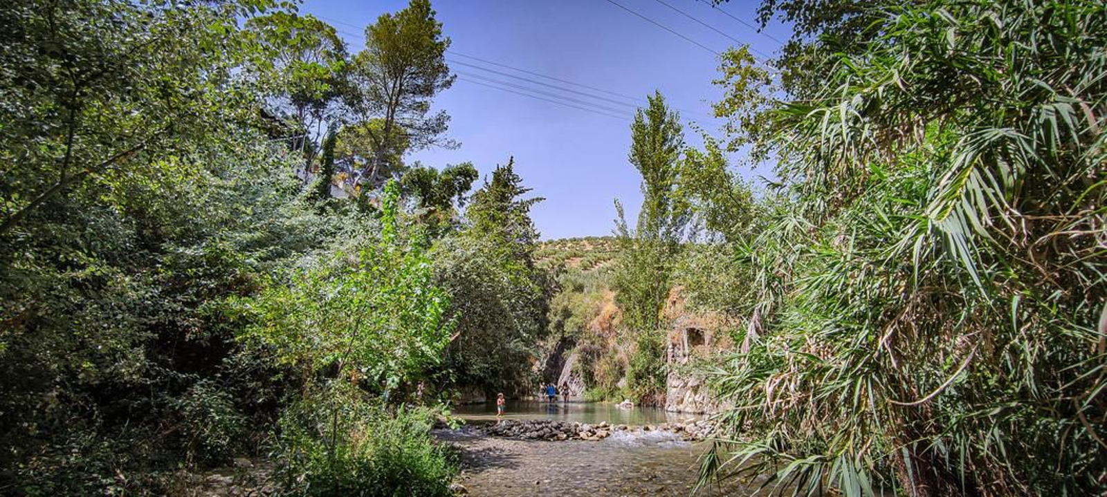 Ruta senderista y por el agua en Los Cañones de Río Frío de Jaén