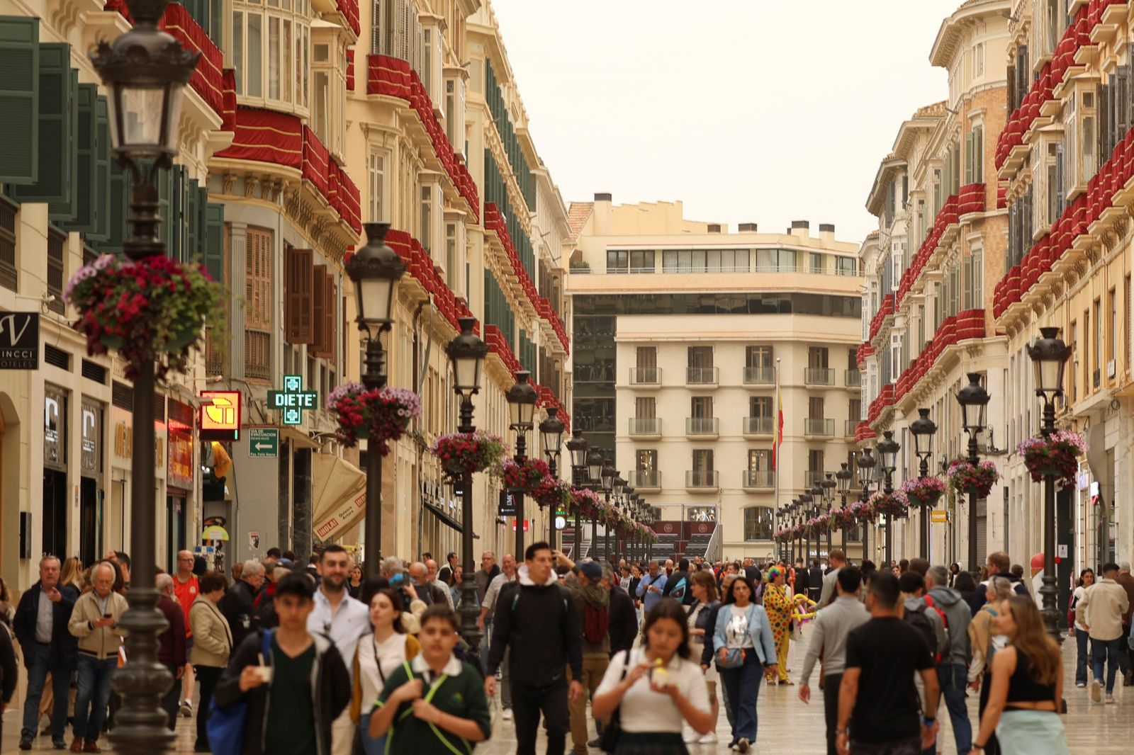 Cielo nublado y con calima esta semana en Málaga.