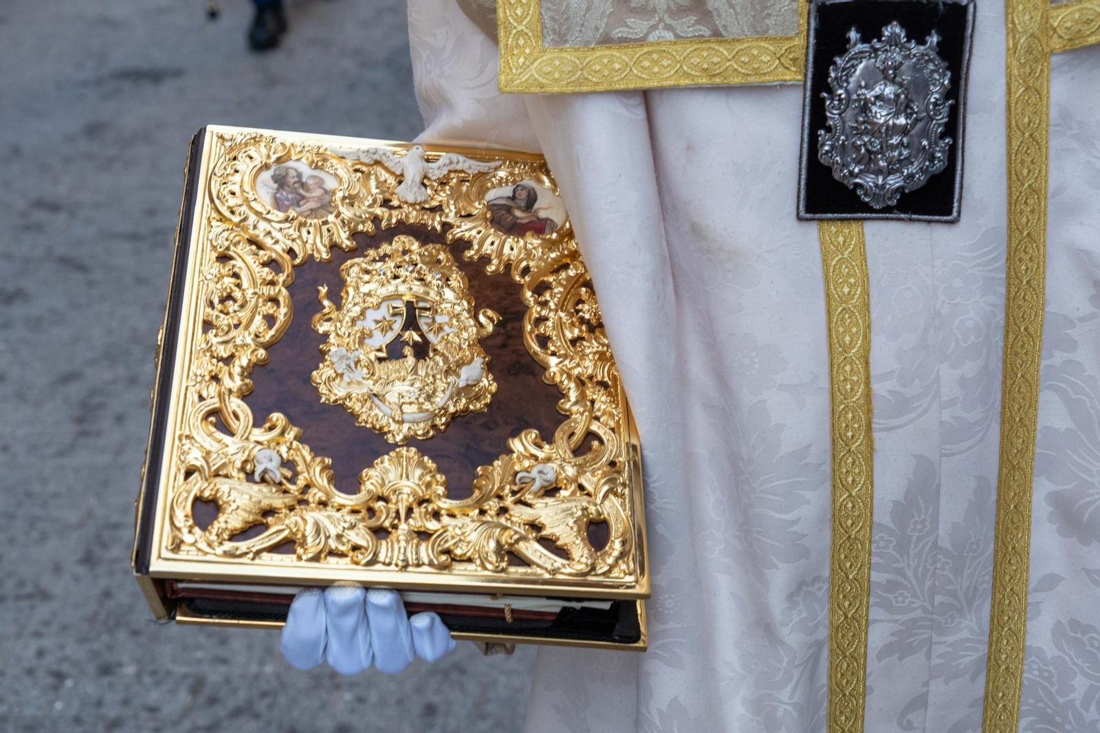 Imágenes de la procesión La Virgen del Carmen por las calles de Huelva