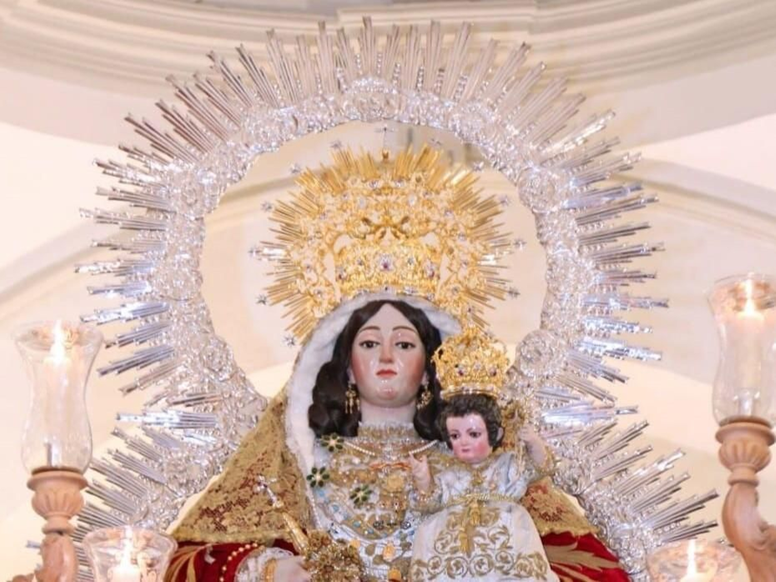 Virgen del Socorro, patrona de Rociana del Condado.