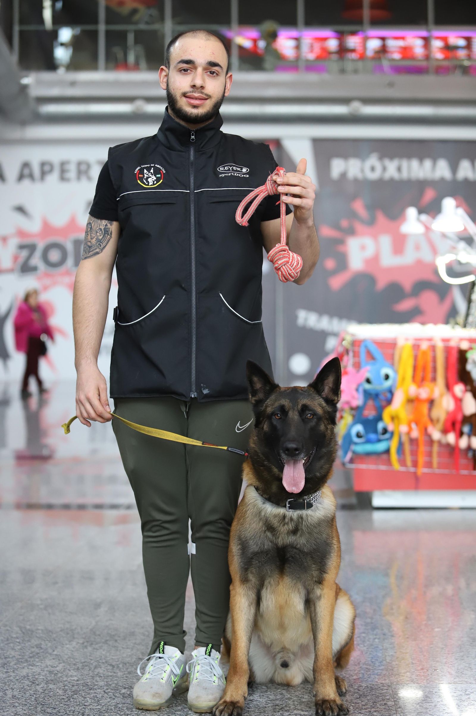 Fotos de la jornada 'Mi mascota, mi familia' en el Centro Comercial Bahía Plaza.