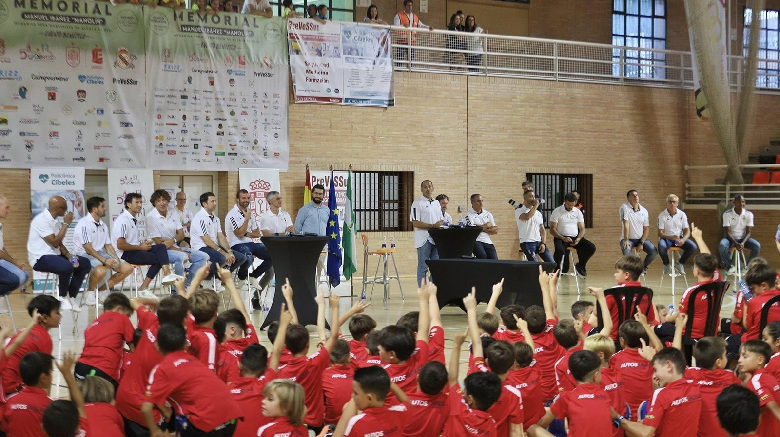 Alcalá la Real rinde homenaje a la memoria de Manolín, en imágenes