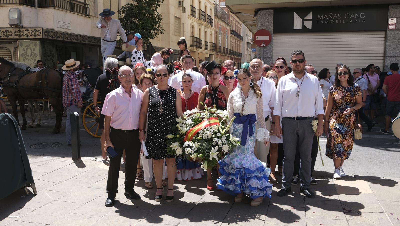 Imágenes de la ofrenda floral a la Virgen del Mar. Feria de Almería 2022