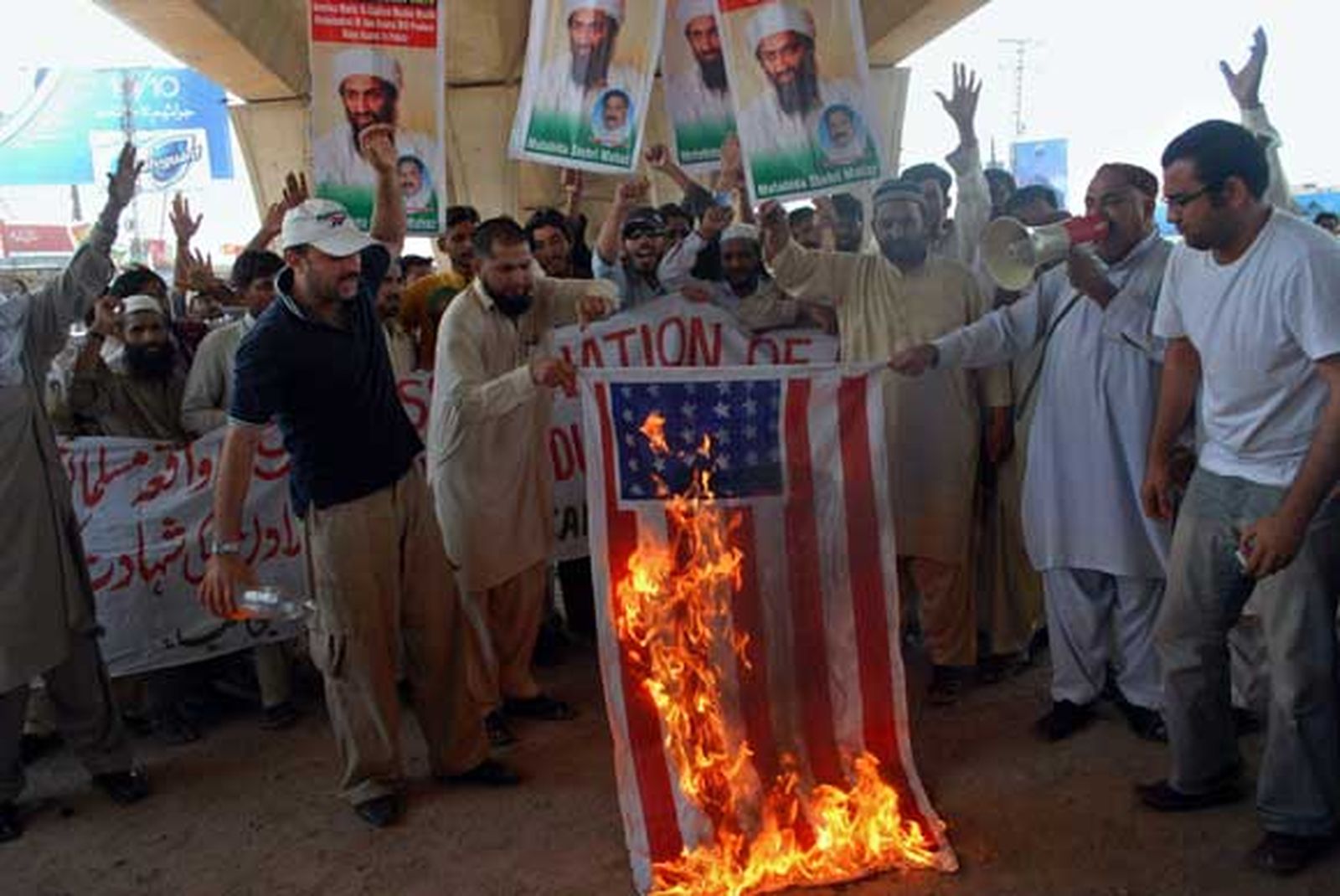 Al Qaeda confirma la muerte de Ben Laden y amenaza a EEUU