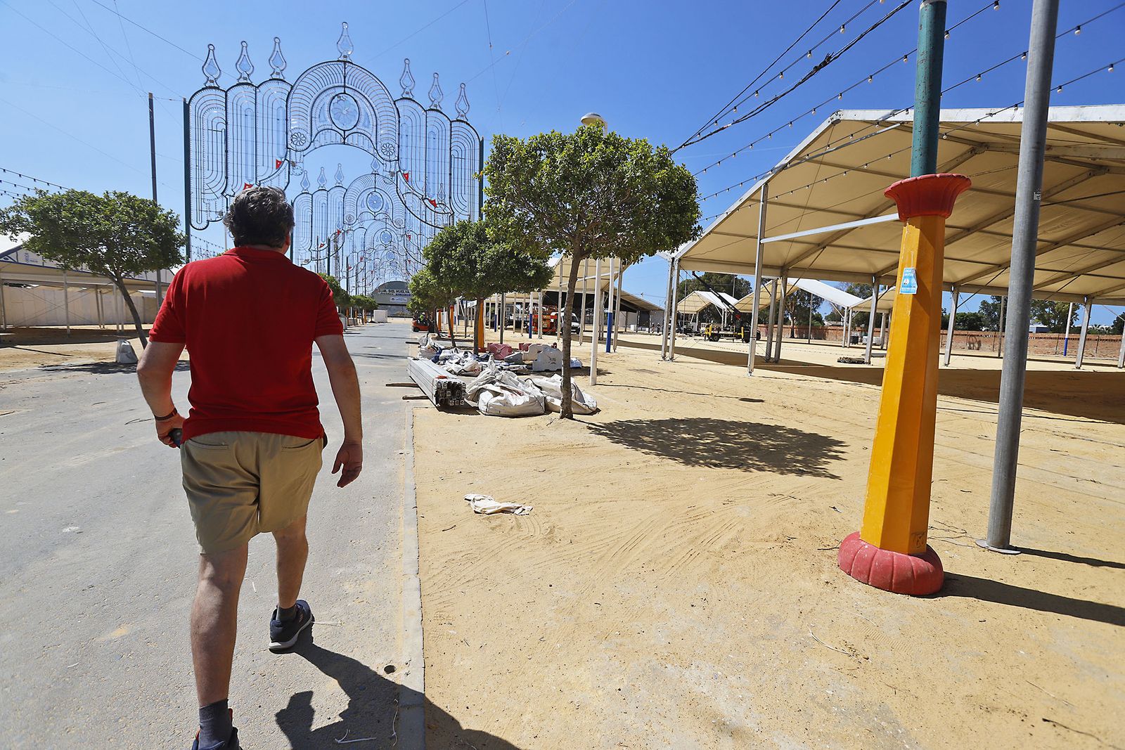 Visita al recinto ferial para supervisar los preparativos de cara a la celebración de las Fiestas Colombinas 2023