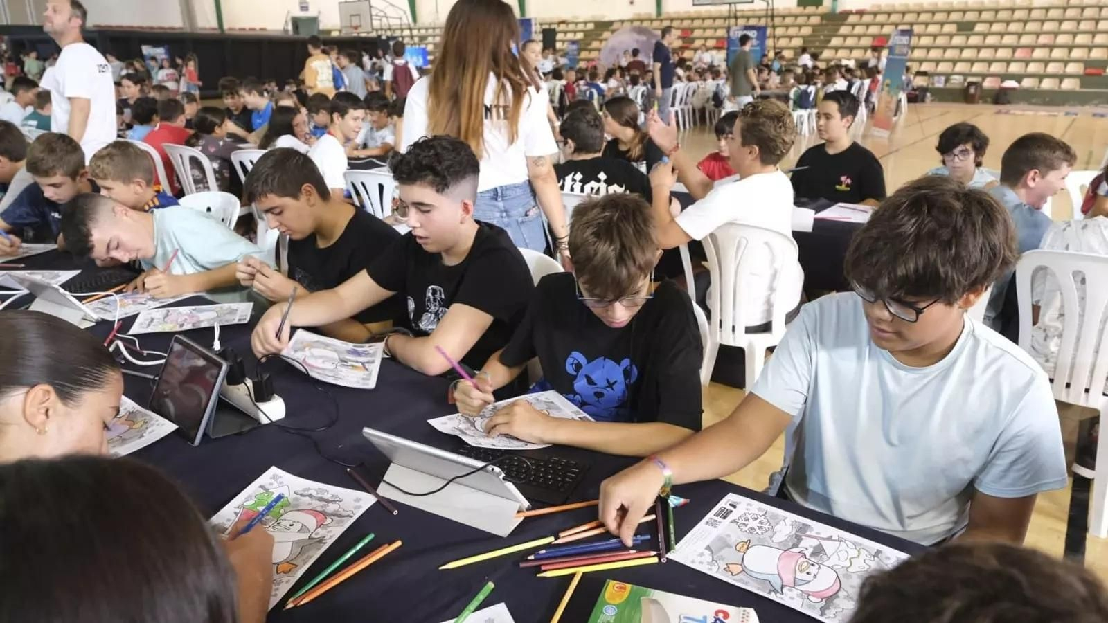 Está dirigido a niños/as de 9 a 17 años