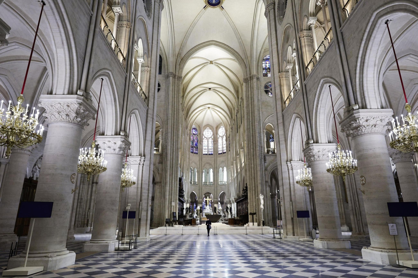 Así es el nuevo interior de Notre Dame tras la restauración Así es el nuevo interior de Notre Dame tras la restauración