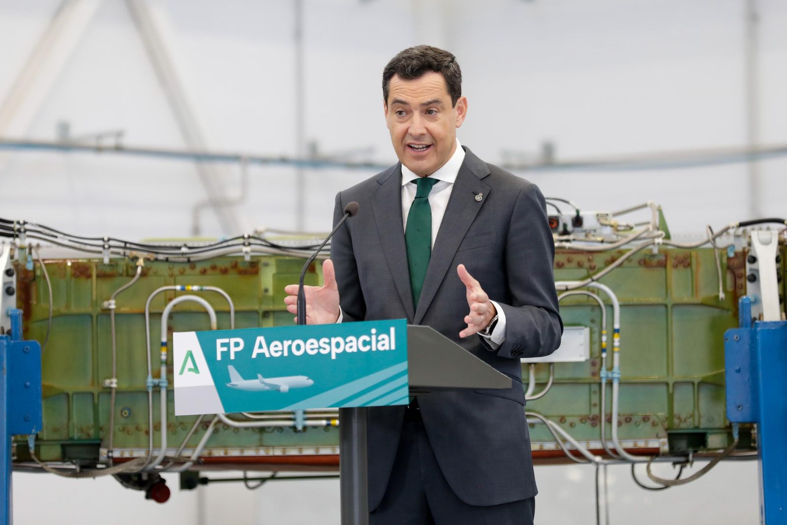 Nuevo centro de Formación Profesional Base Tecnológica Aeronautica "Javier Imbroda", en La Rinconada