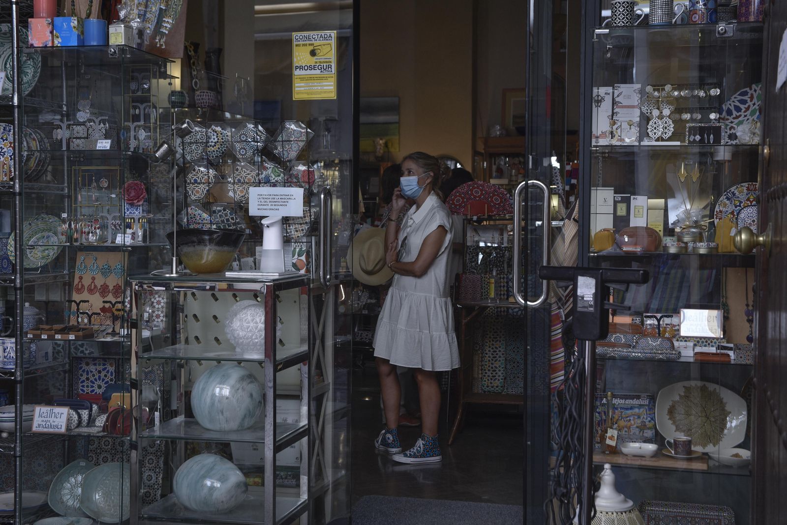 El barrio de Santa Cruz se queda vacío