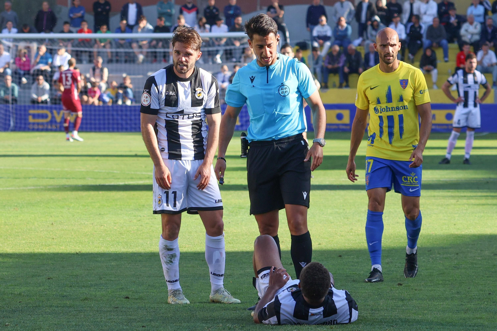Las fotos del Orihuela-Balona de Segunda Federación (1-2)