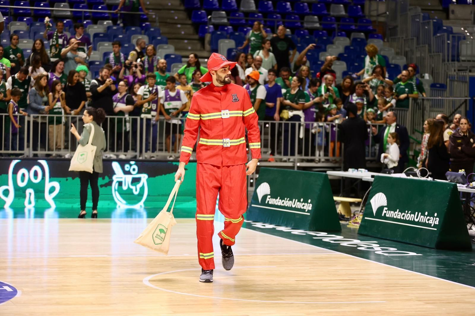 El Halloween del Unicaja, en fotos