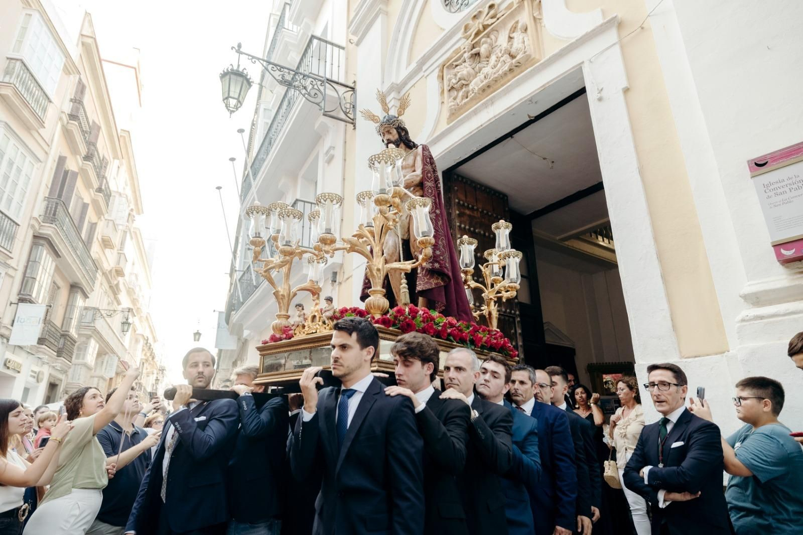 Así ha sido el traslado del Ecce Homo a la iglesia de San Juan de Dios