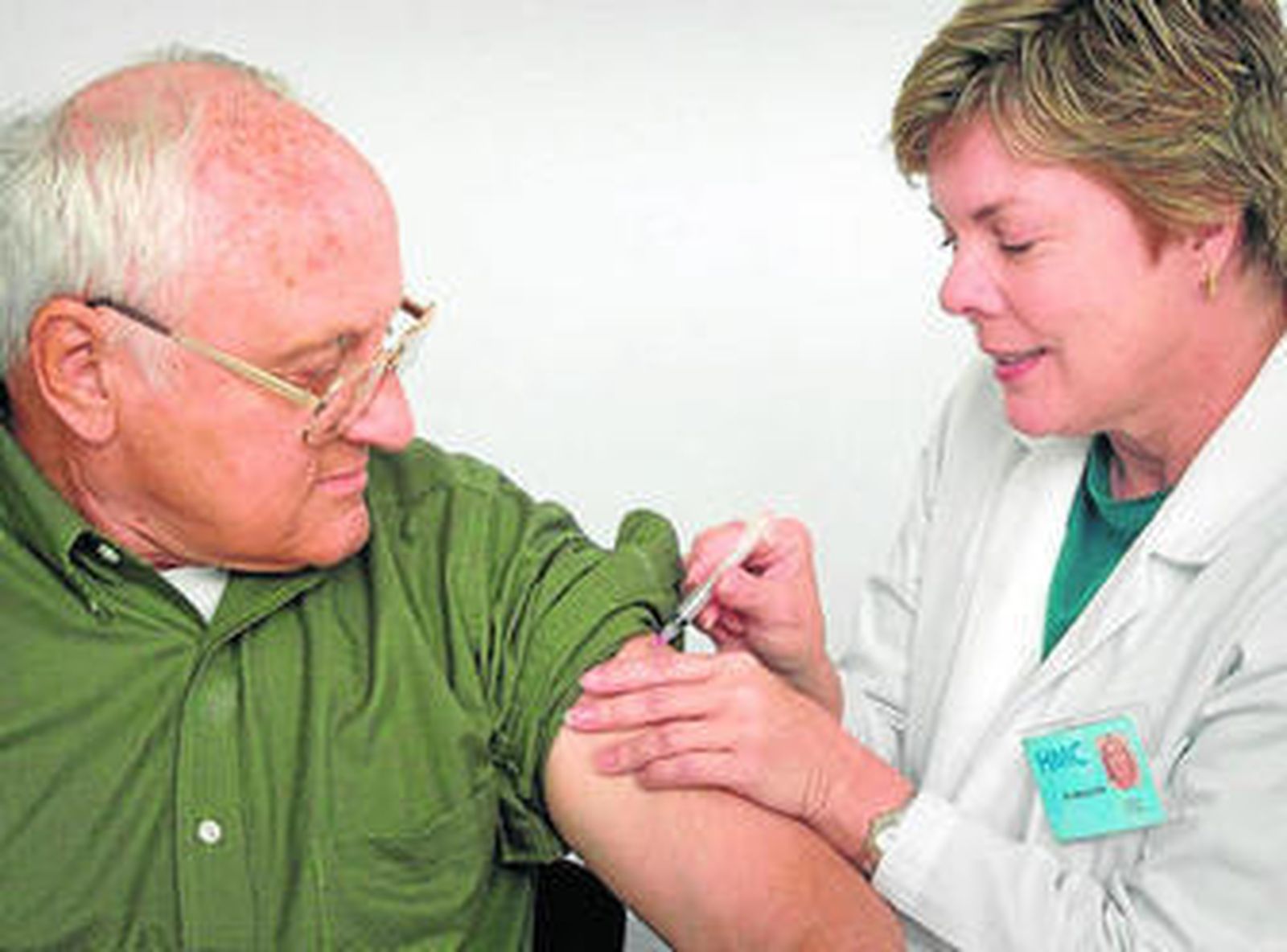 El avance es importante para adultos de edad avanzada y aquellas personas con patologías crónicas graves.