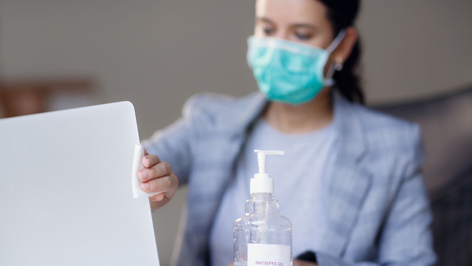 Hay que guardarlas limpias y en bolsas cerradas.