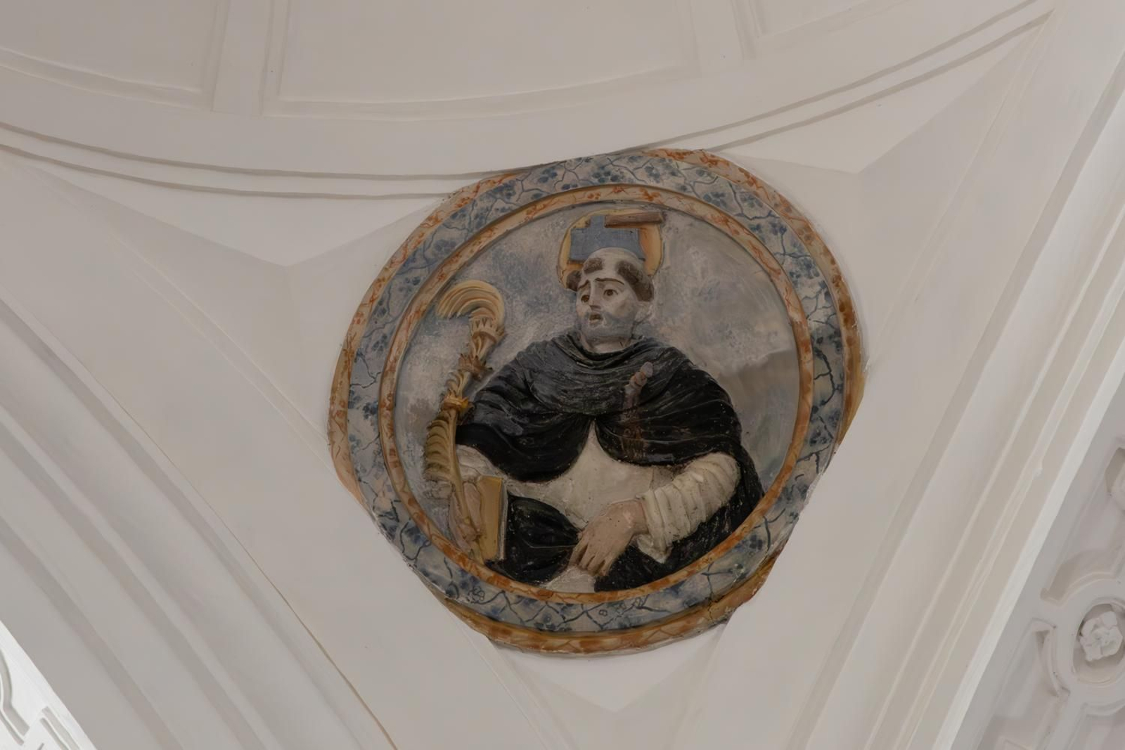 El interior de la iglesia de Santo Domingo de Jaén, al detalle.