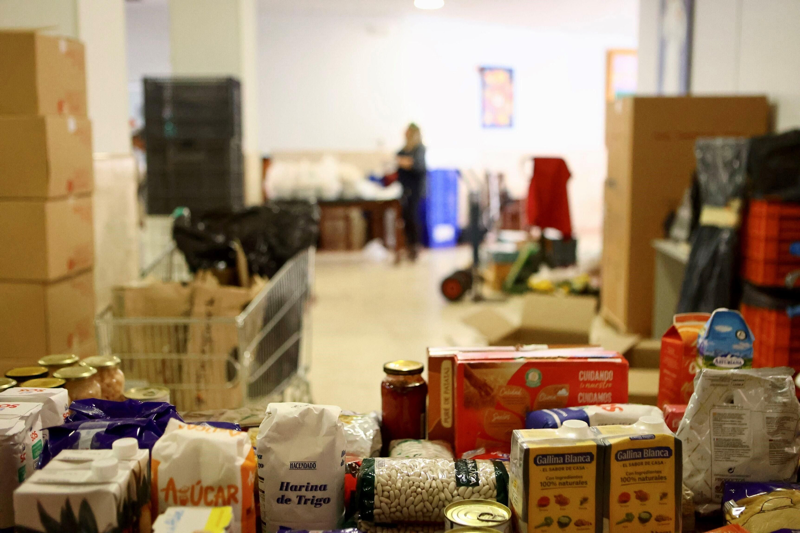 Las manos de la solidaridad en Málaga, en fotos
