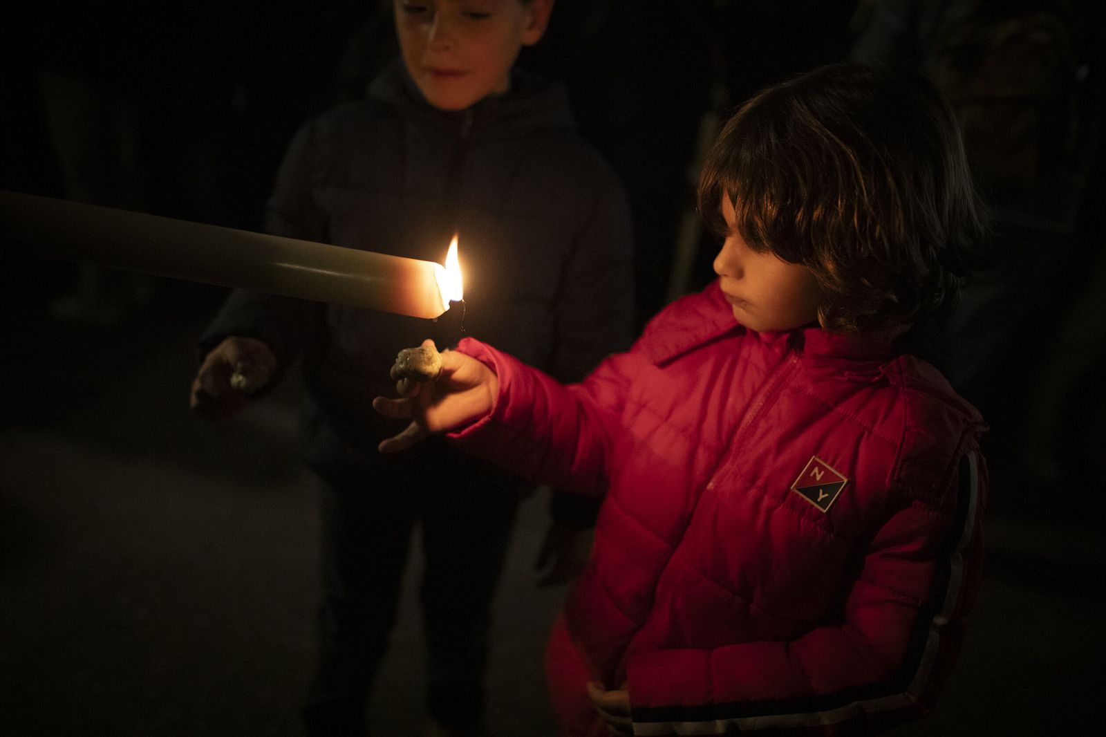 La Aurora alumbra el Jueves Santo de Granada