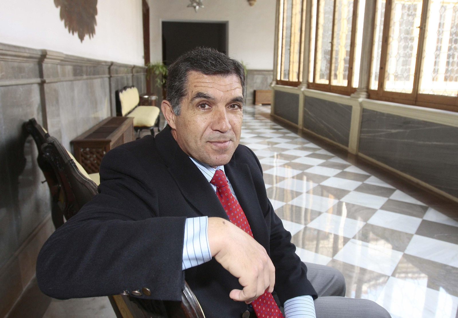 El presidente del TSJA, Lorenzo del Río, en la sede del Alto Tribunal andaluz, en la Real Chancillería de Granada.