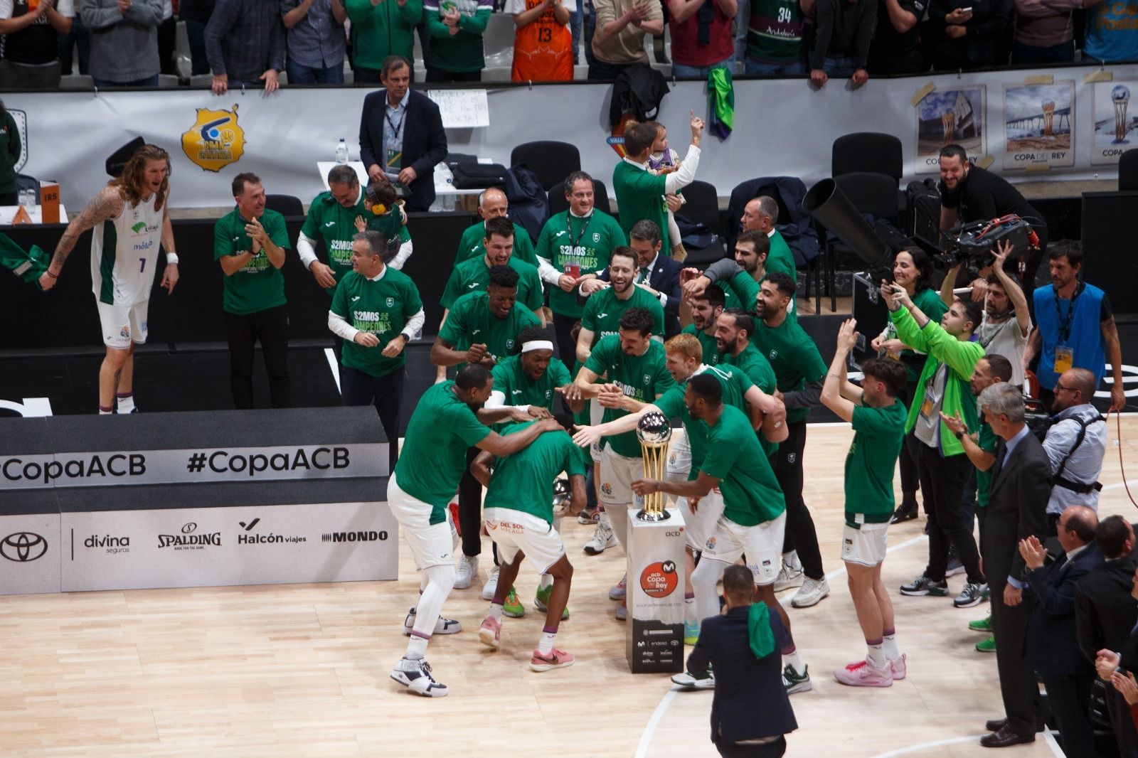 La celebración del Unicaja como campeón de la Copa del Rey, en imágenes