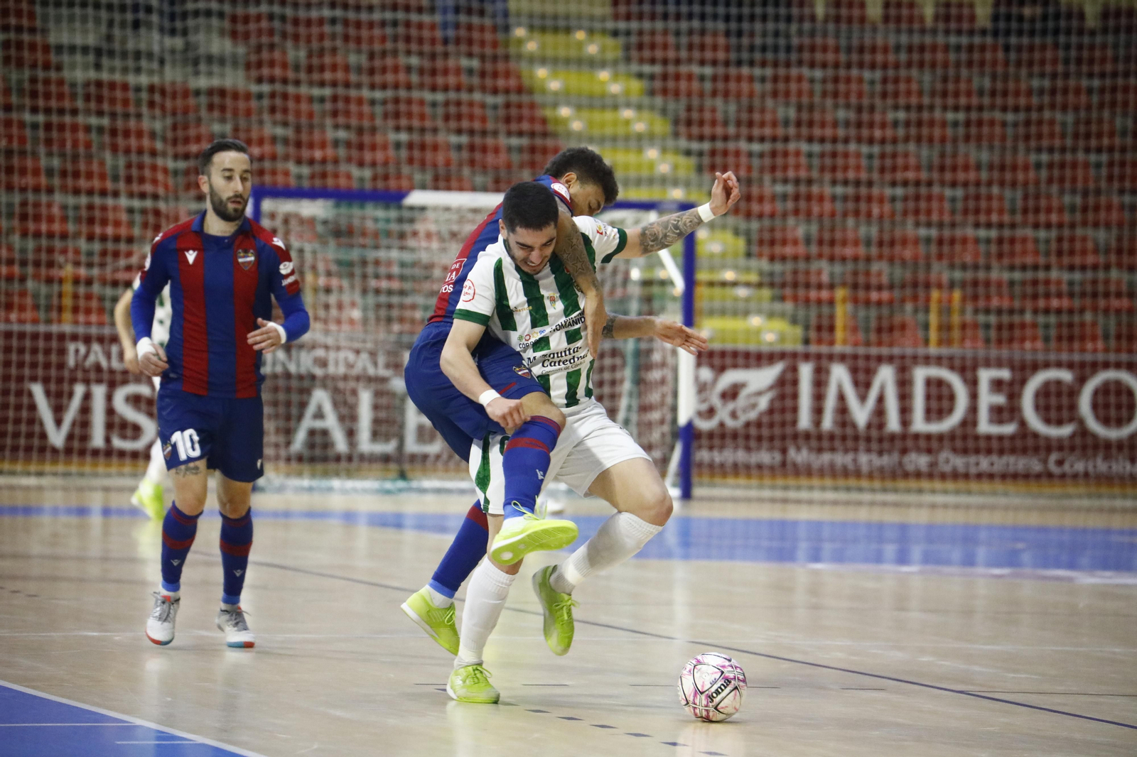 Las imágenes de la remontada del Córdoba Futsal ante el Levante