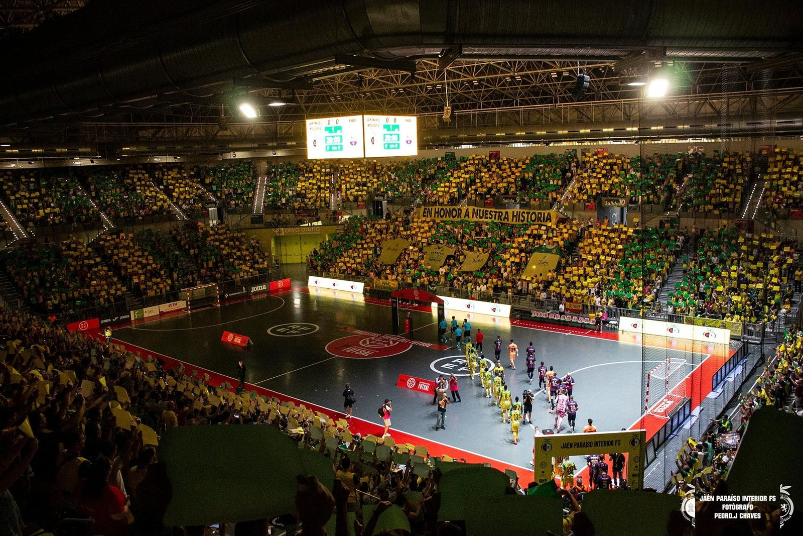 El Olivo Mecánico espera el ‘ok’ de la Policía para desplegar un gran tifo en la Supercopa.