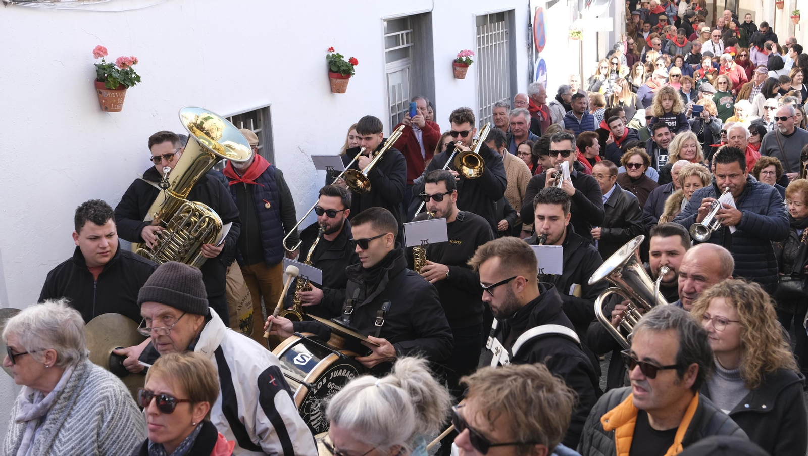 Los vecinos de Lubrín se echan a las calles por San Sebastián