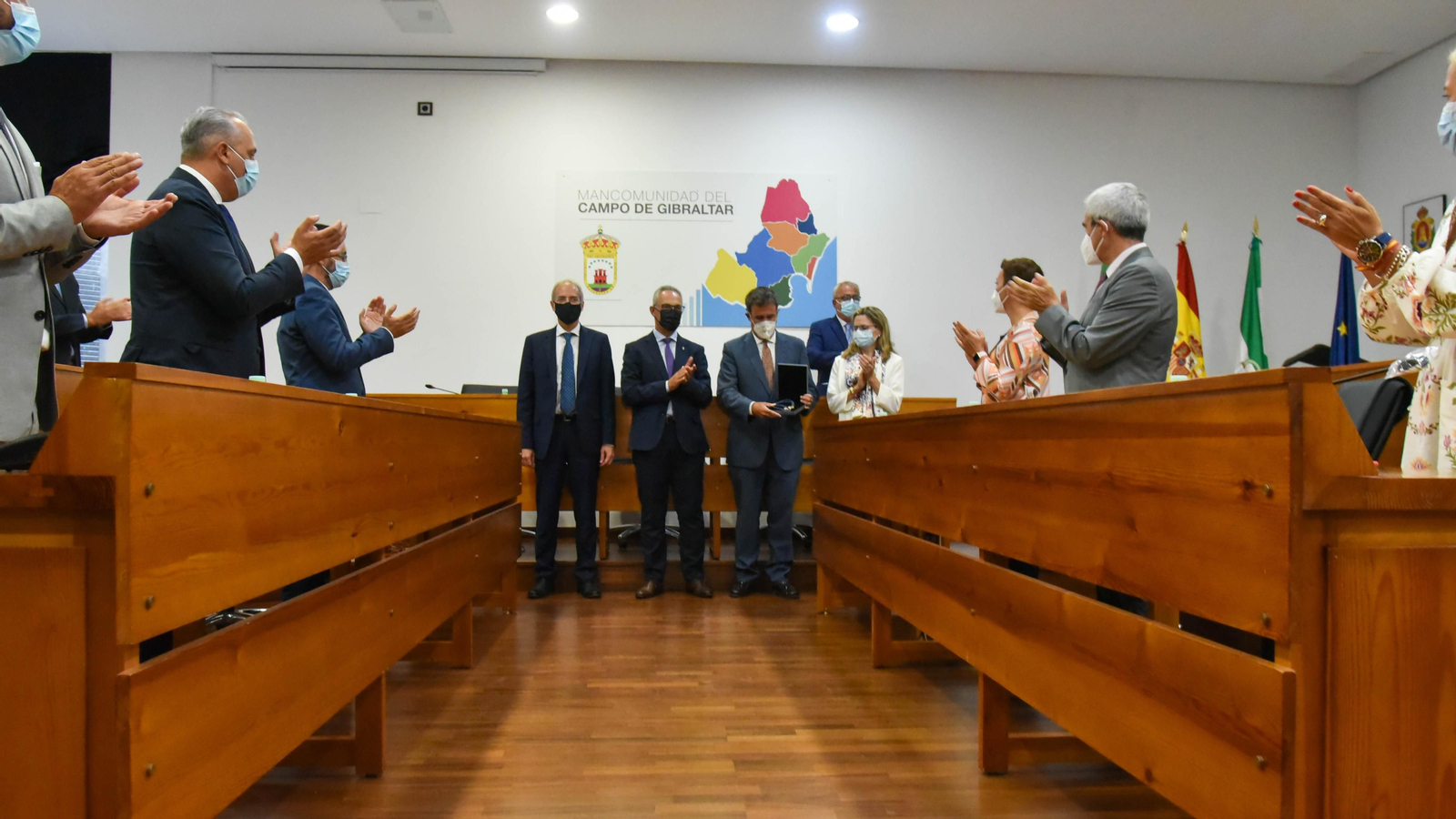 Las fotos de la entrega de la medalla de la Mancomunidad