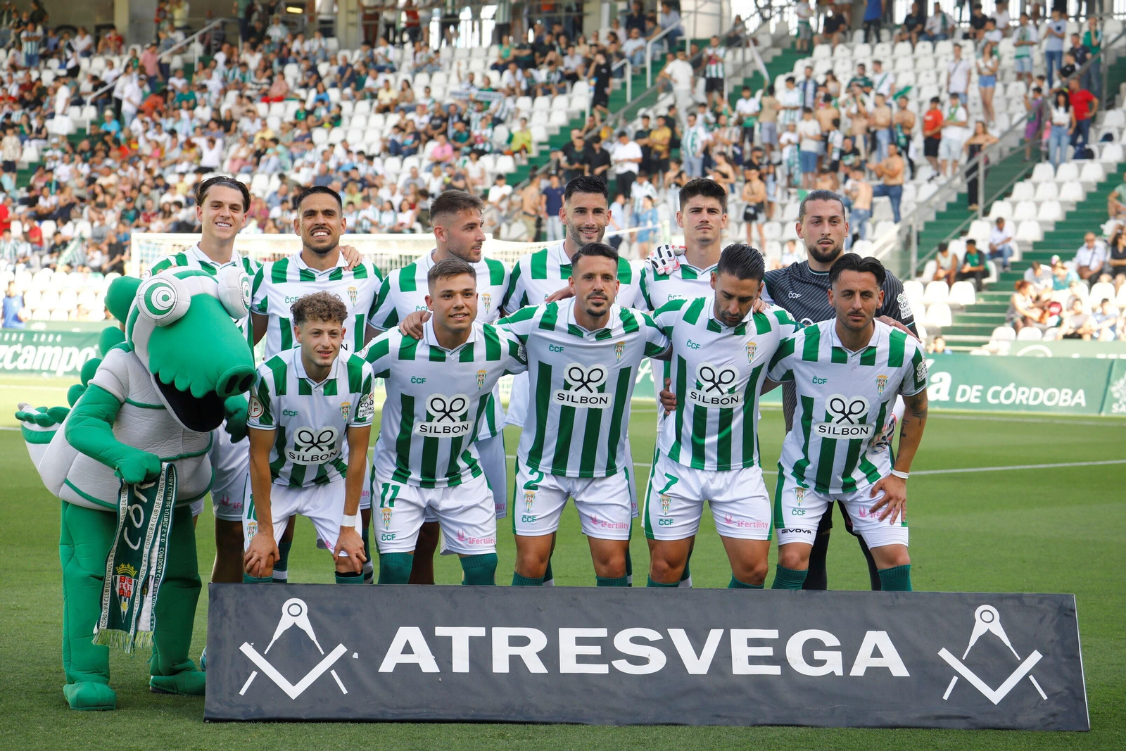 Las mejores fotos del ambiente en El Arcángel para el Córdoba CF - Algeciras