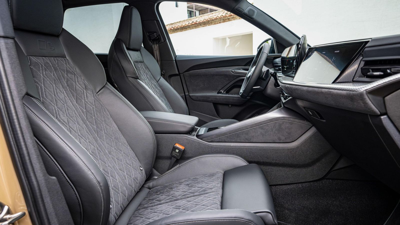 Resulta complicado exigirles algo más a estos asientos del nivel S line: resultan prácticamente perfectos.