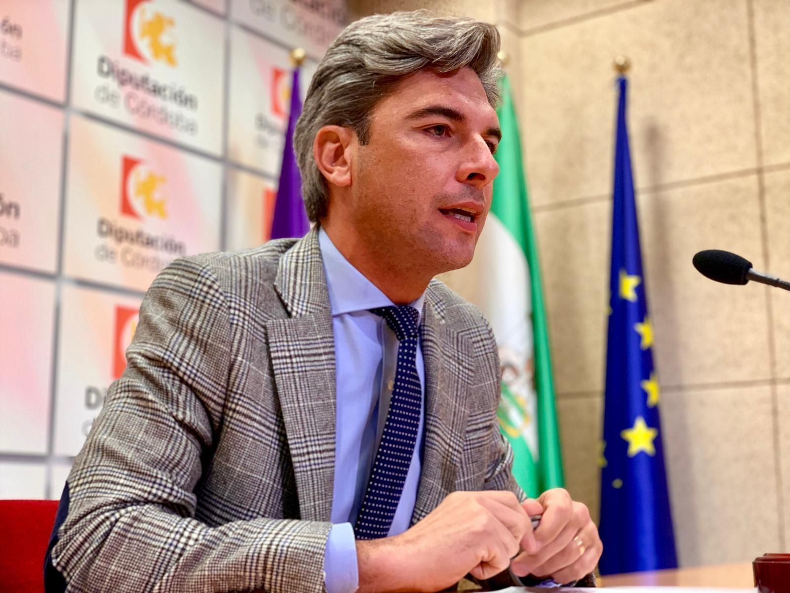 Andrés Lorite, durante la rueda de prensa en la Diputación