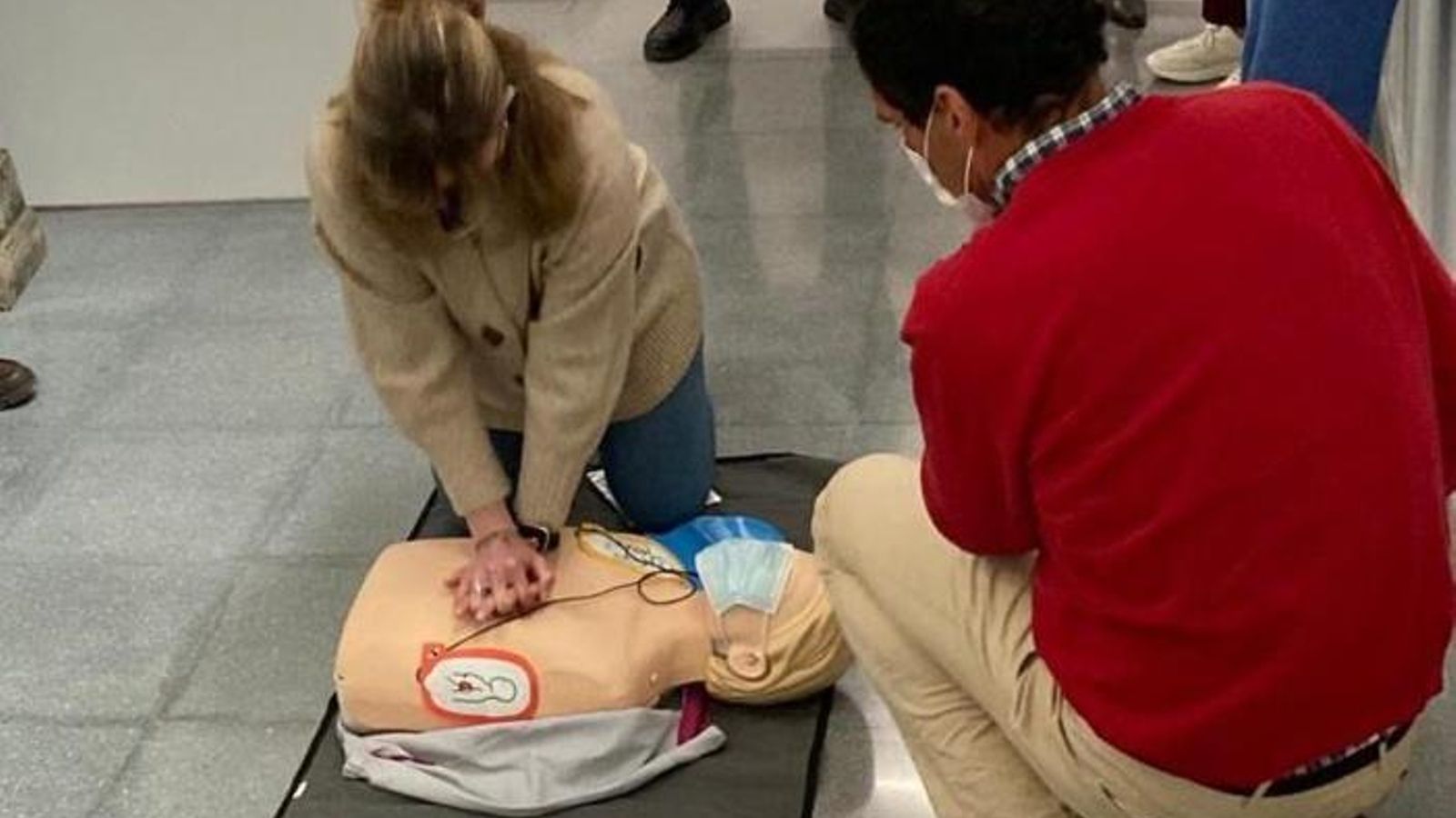Un detalle de la formación en RCP.