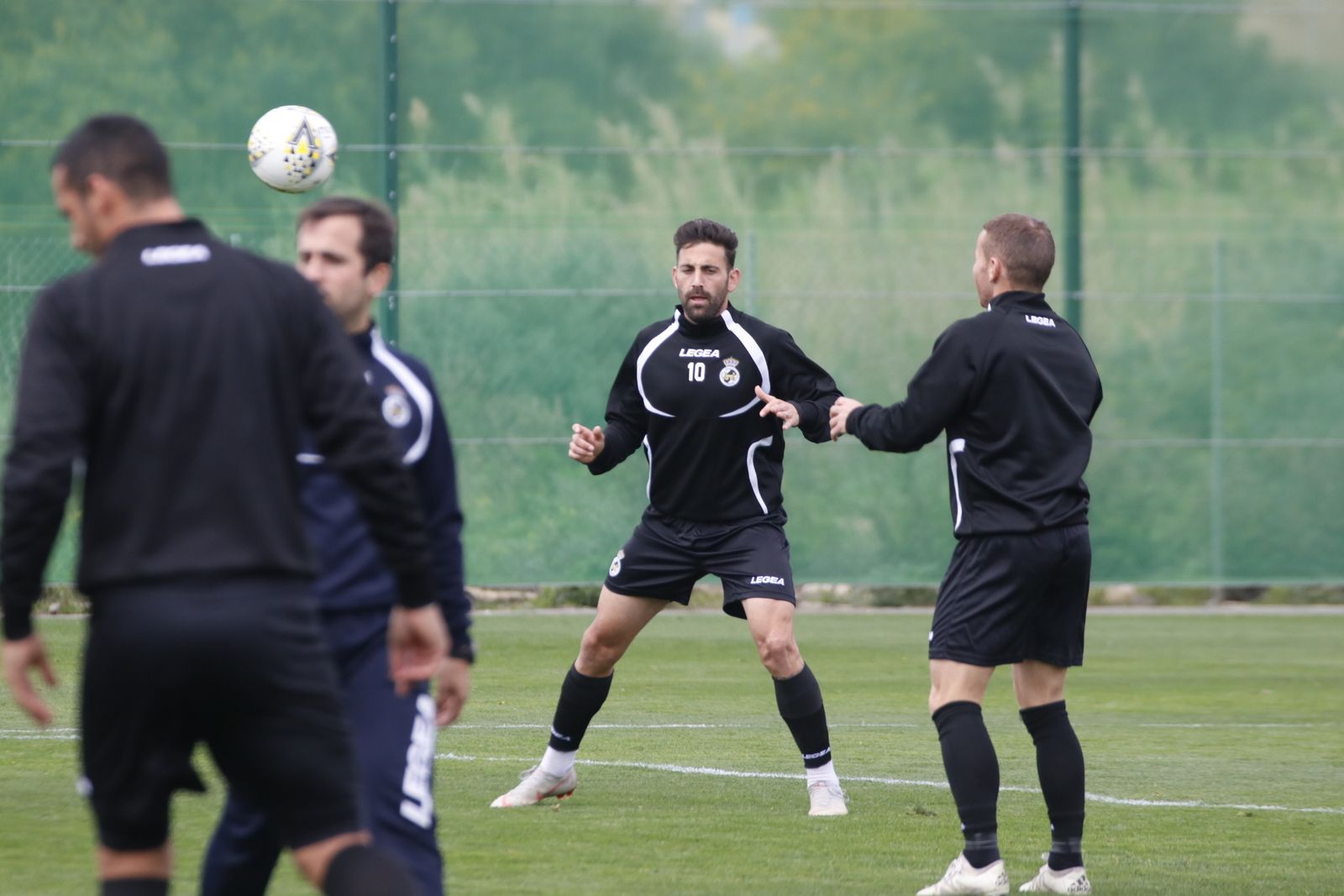 Pirulo, que regresa tras dos partidos de sanción, durante un entrenamiento.