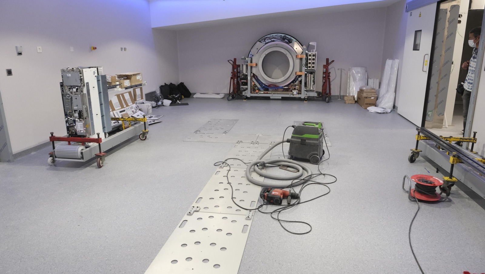 Instalación del nuevo PET-TAC en el Hospital Universitario Torrecárdenas