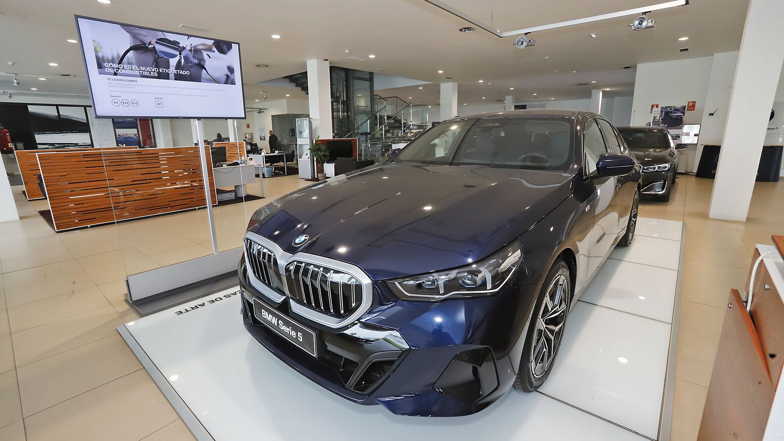 El Serie 5 es el último lanzamiento de BMW, una berlina de 5,06 m que aspira a liderar su segmento.
