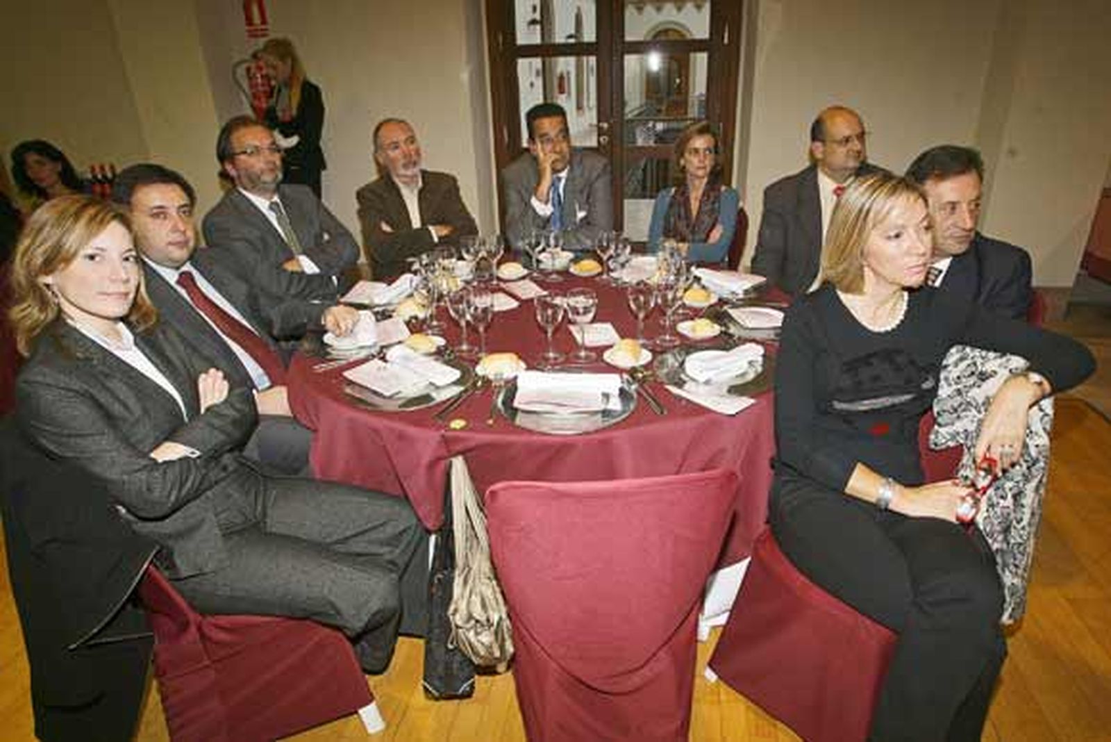 Marta González, Manuel Domínguez, Jaime Castro, Luis Ben, Enrique Fernández, Mar Castro, Javier Cabezas, Juan Expósito y Milagros Linares. 

Foto: Julio Gonzalez/Joaquin Pino/Lourdes de Vicente