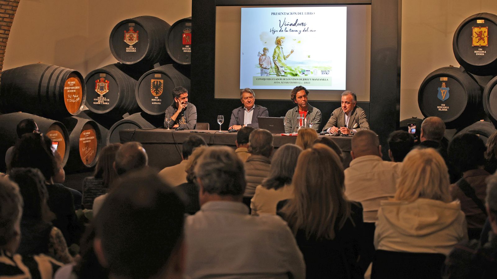 Presentación en Jerez de ‘Viñadores. Hijos de la tierra y el vino’.