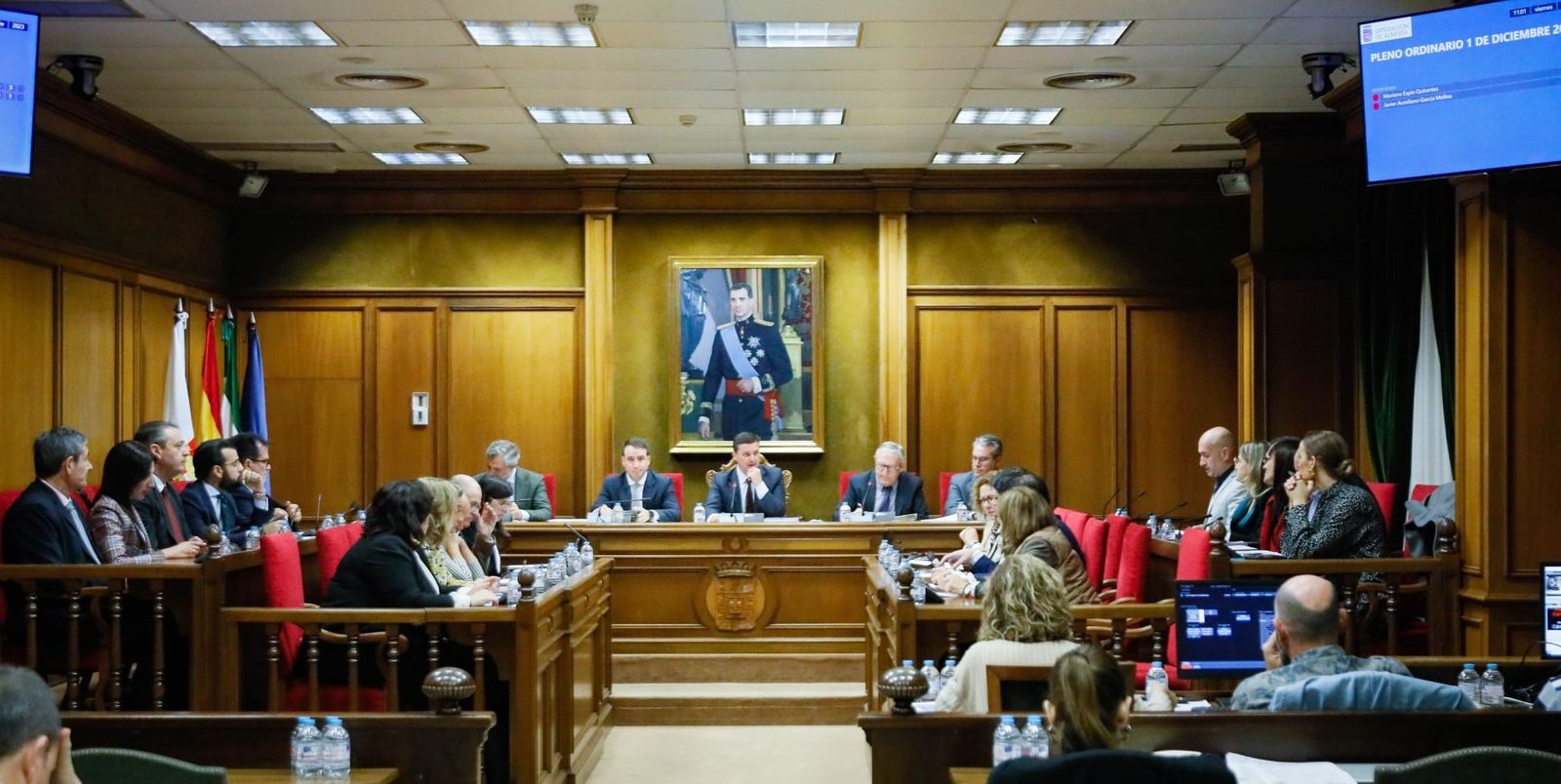 Momento de la sesión plenaria celebrada este viernes.
