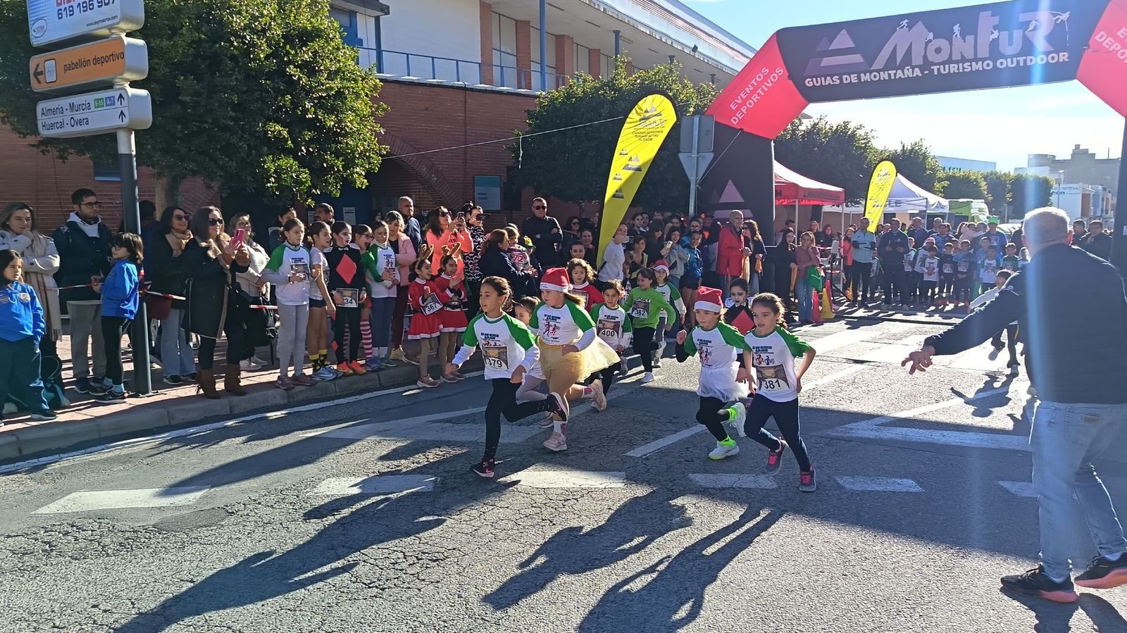 La San Silvestre albojense recoge 700 kilogramos de alimentos destinados a Cáritas