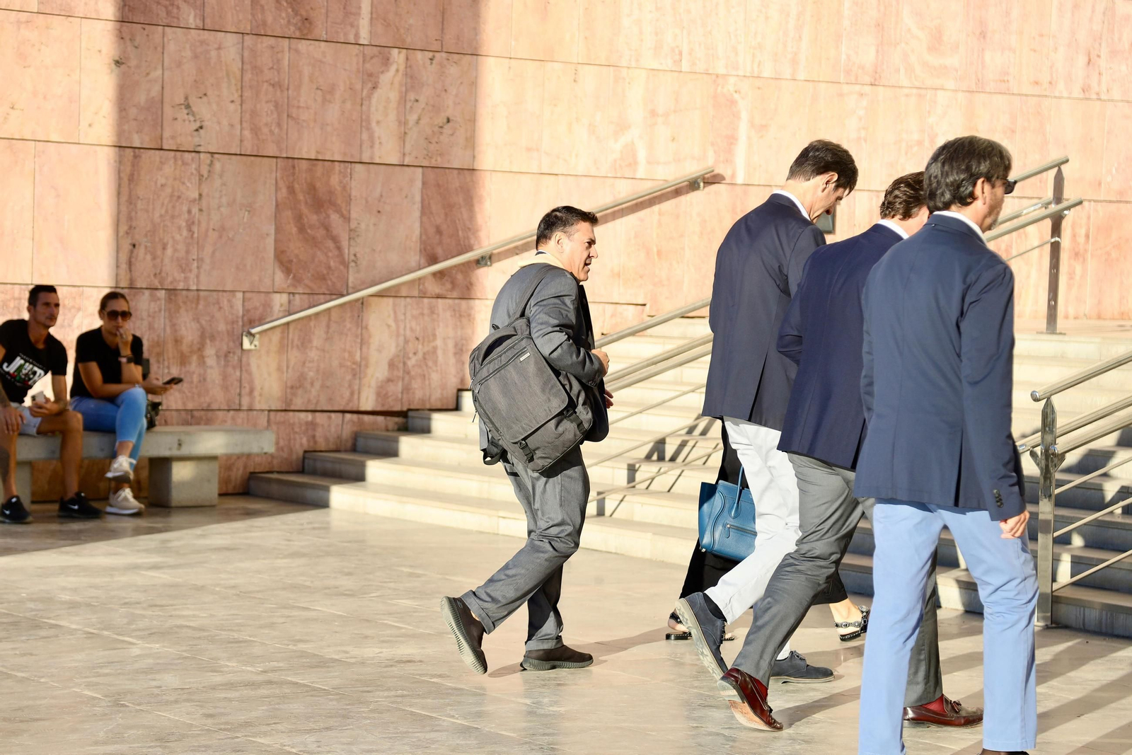 Las fotos del juicio Málaga-BlueBay por el caso camisetas