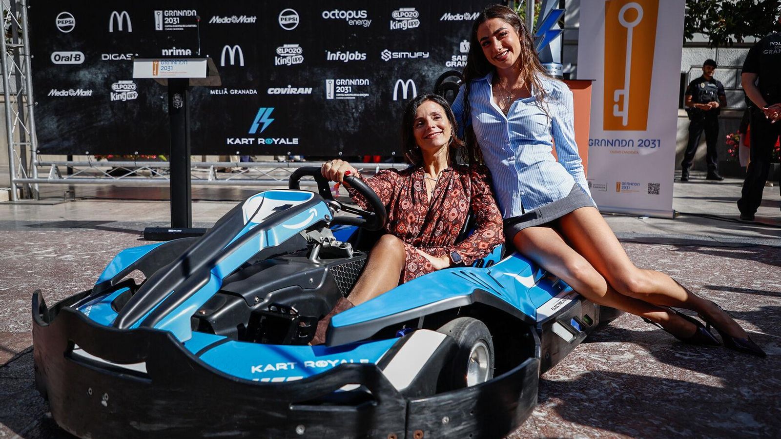 Carmen Nestares y la creadora de contenido Lola Lolita, líder de la Escudería Prime en el Kart Royale Carmen Nestares y la creadora de contenido Lola Lolita, líder de la Escudería Prime en el Kart Royale
