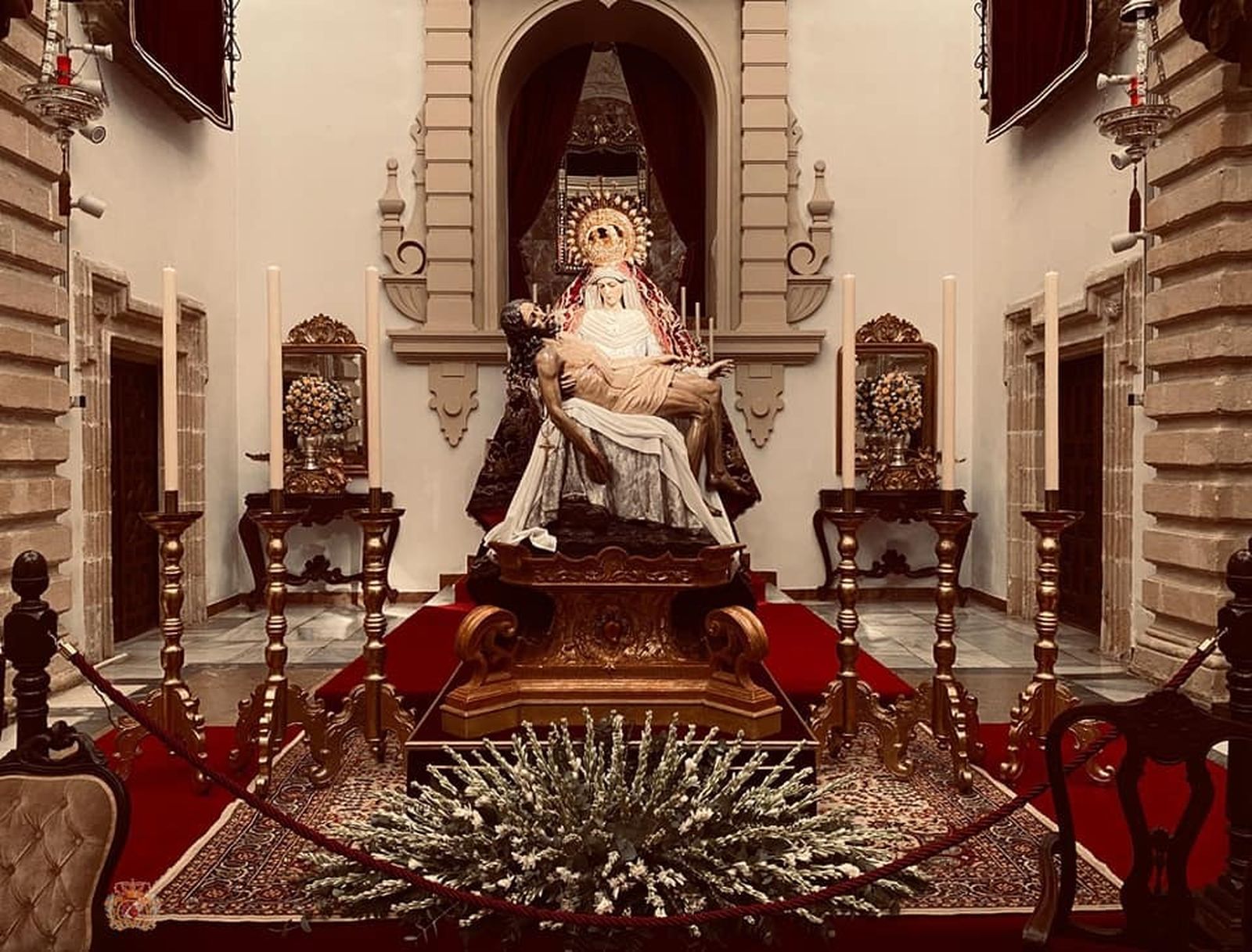 La Virgen de las Angustias expuesta ayer a la veneración de los fieles.