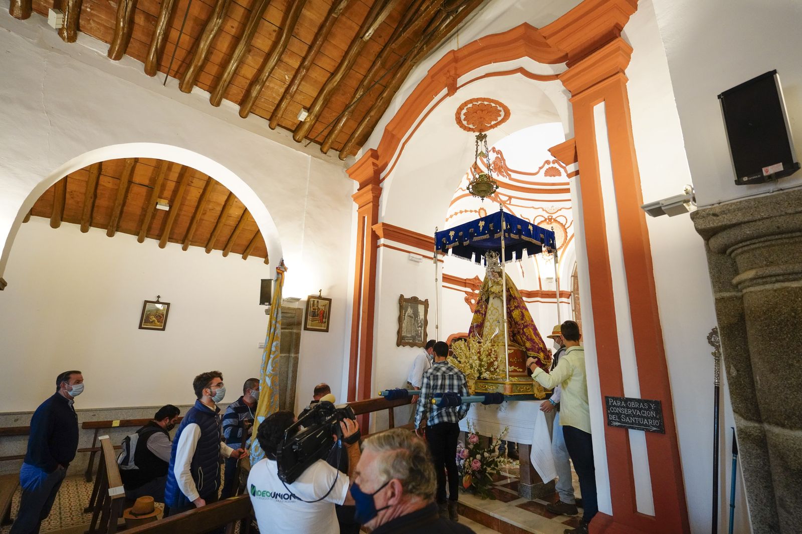 Las fotografías del traslado de la Virgen de Luna al santuario de La Jara