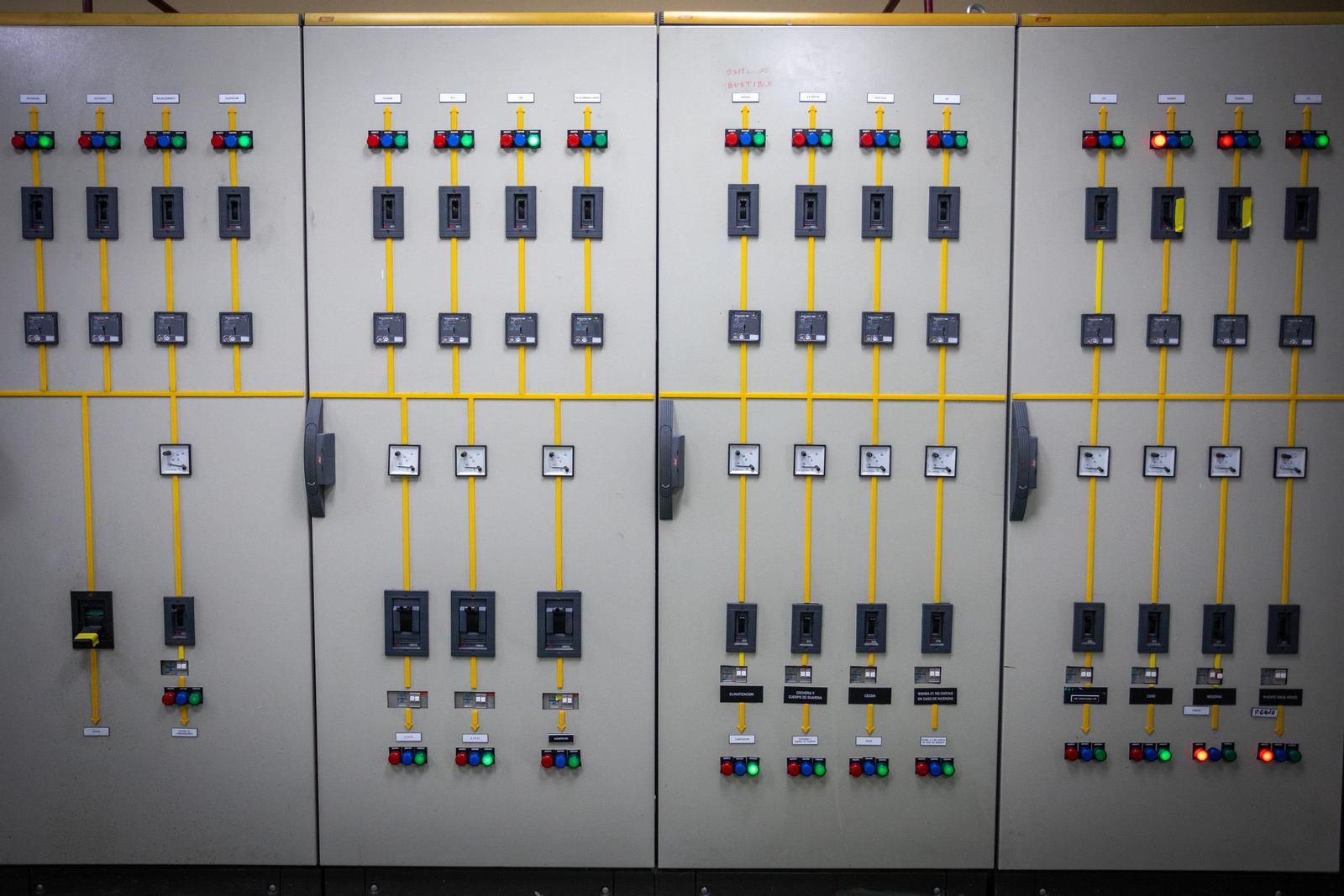 Escuadrón de Vigilancia Aérea nº 11 del Ejército del Aire