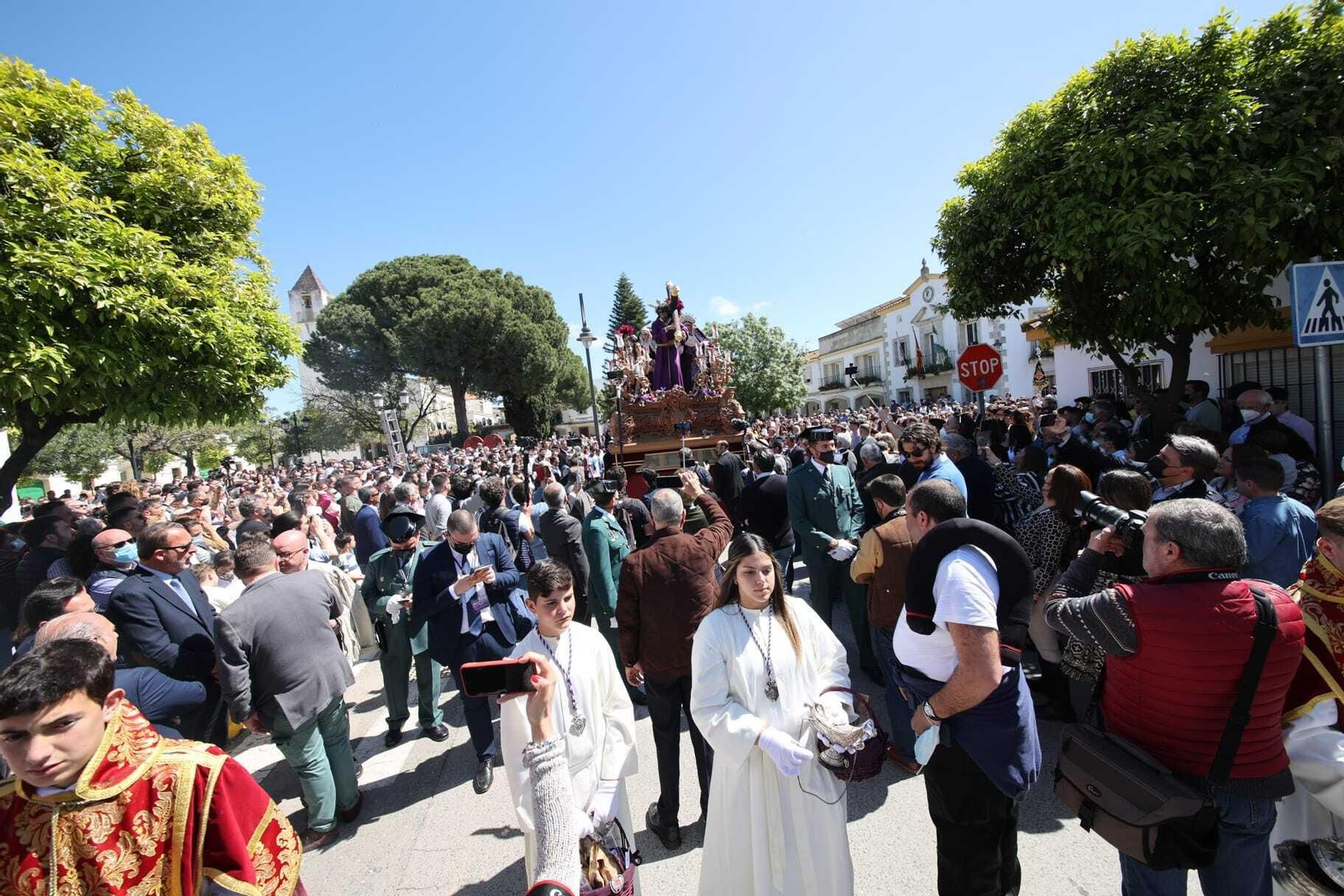 La Hermandad de La Entrega en su primera salida a Jerez