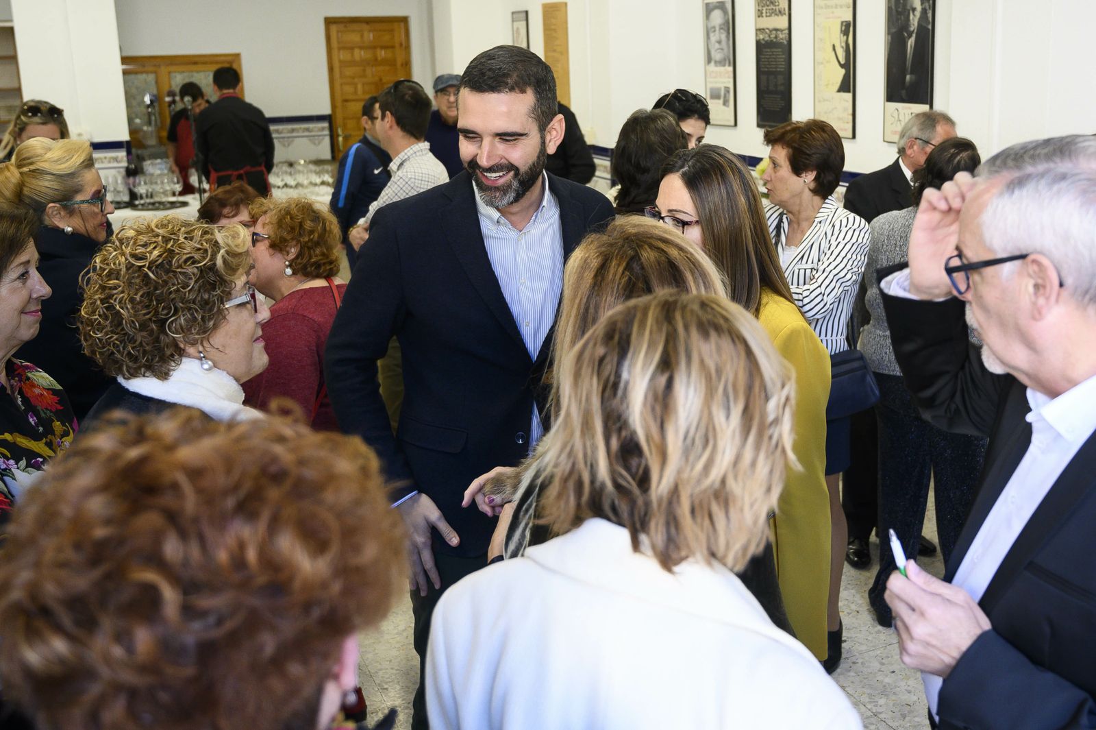 El alcalde asistió a la inauguración de la sede vecinal de San Félix