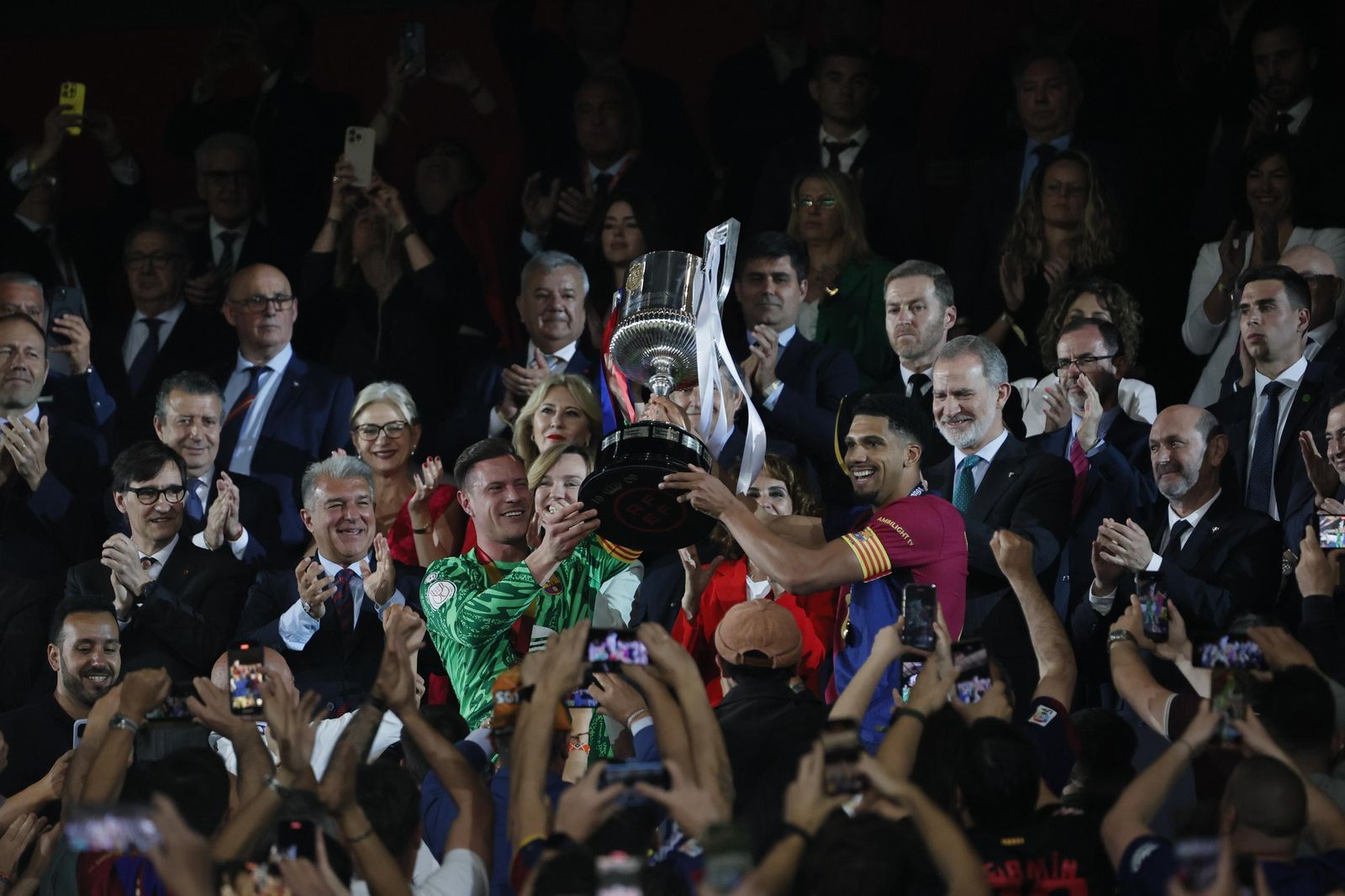 Las imágenes del FC Barcelona - Real Madrid de la Copa del Rey 2025