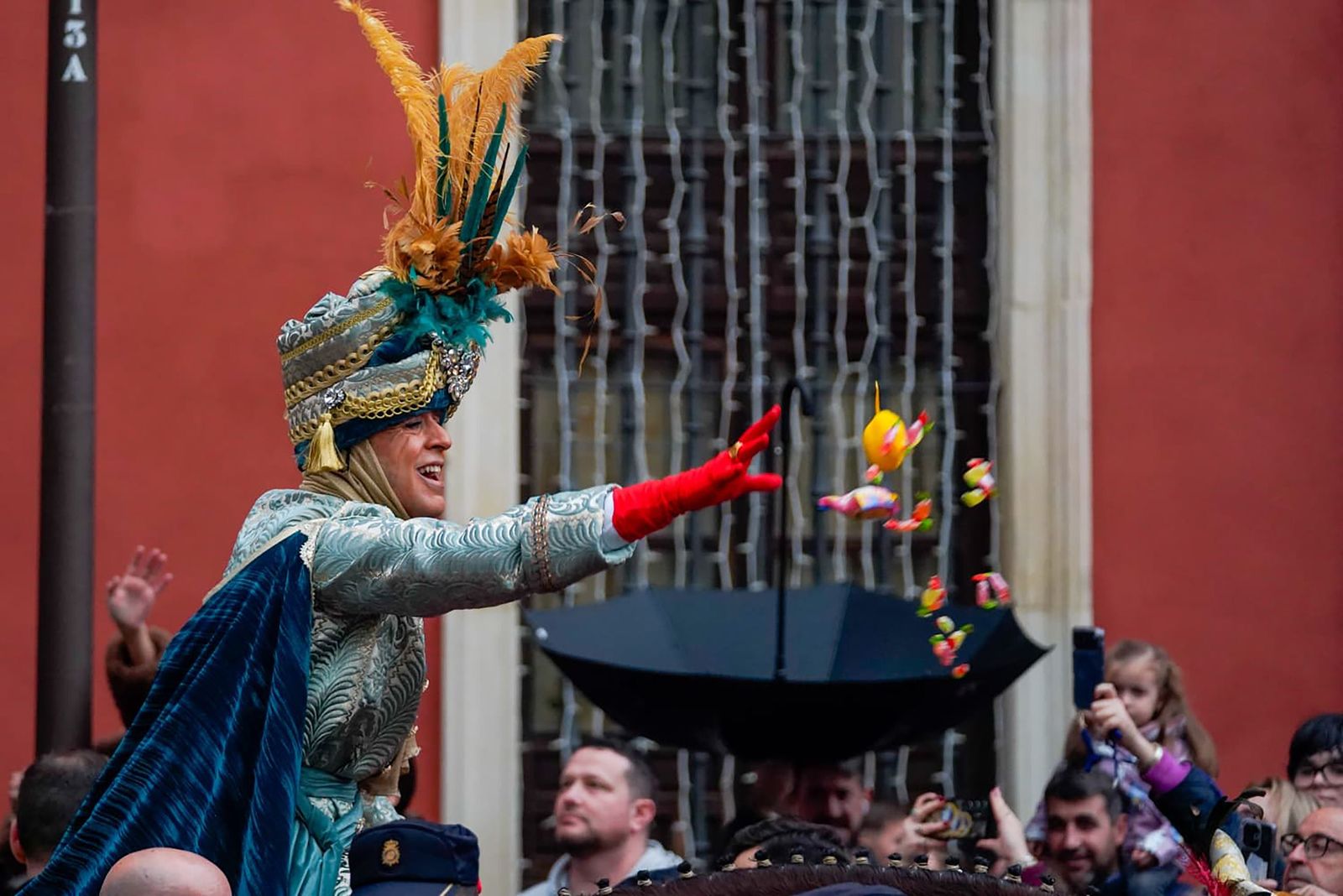 Las fotos del Heraldo Real en Sevilla