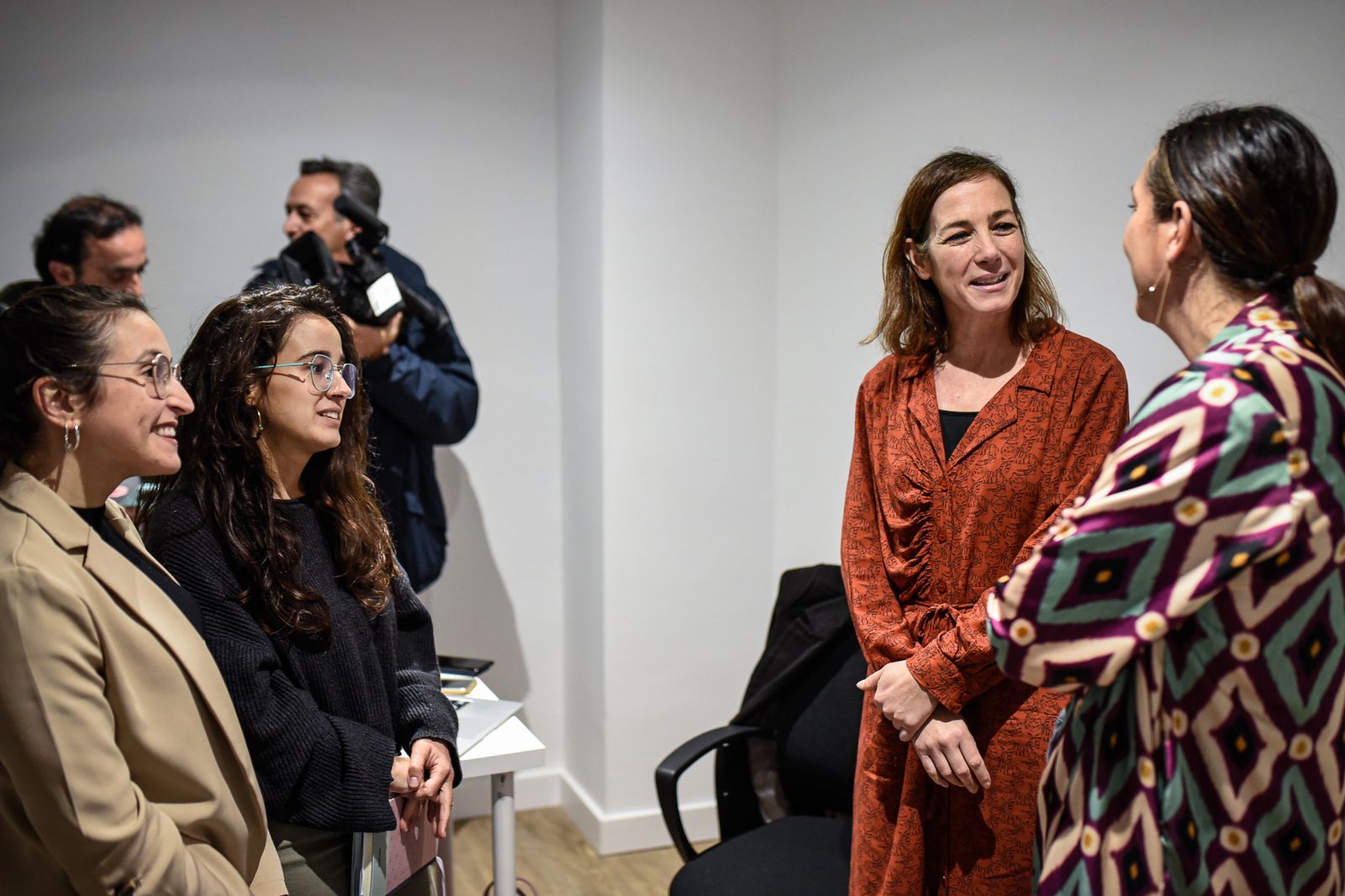 Imágenes de la inauguración del Centro de Día para personas sin hogar de Andalucía Inserta